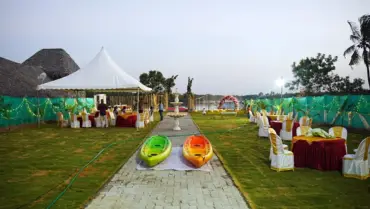 Lawn – River view for Party’s